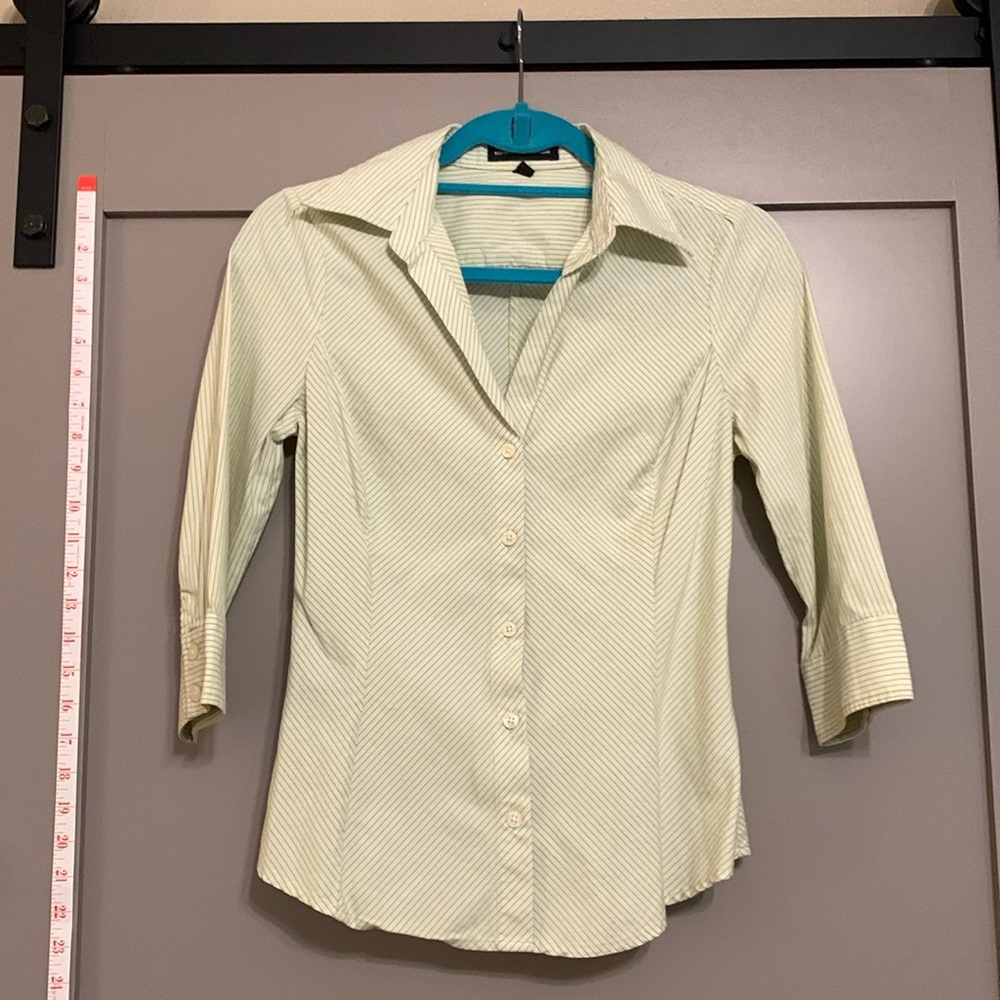 Express Design Studio Green and White Women's XS Blouse 3/4 Sleeve Button Down